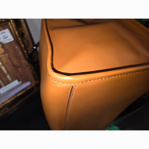 Pristine Authentic Fendi Roma Satchel - Picture 10 of 12